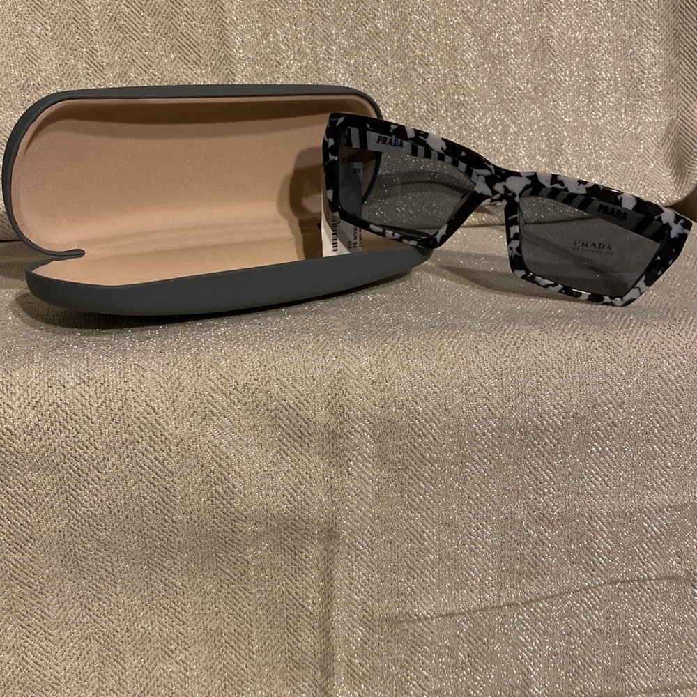Prada Sunglasses - Picture 9 of 9